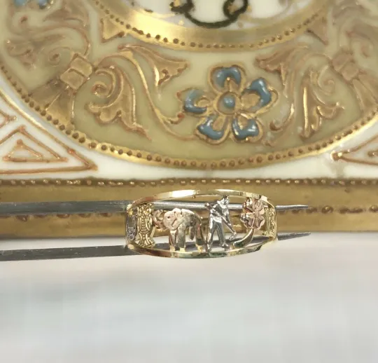 14K Yellow Gold Horseshoe Elephant Clover Good Luck Ring Four Leaf Clover Ring Elephant Ring / Anillo de Buena Suerte para Mujer y Hombre