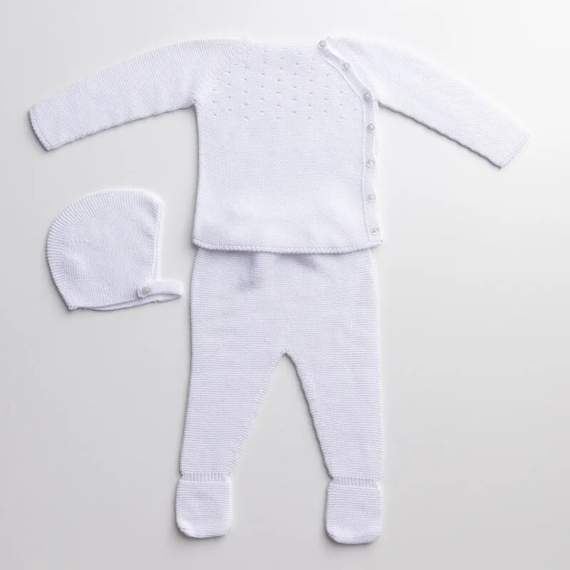 Calado Three Piece Knitted Outfit for Newborns – 100% Organic Cotton (Available in 5 Colors)